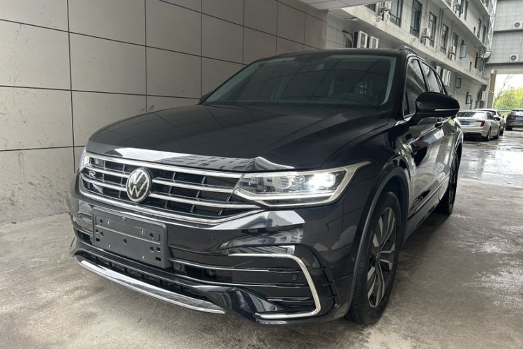 Used Volkswagen Tiguan L 2024 330TSI Automatic Two-Wheel Drive R-Line Enhanced Edition
