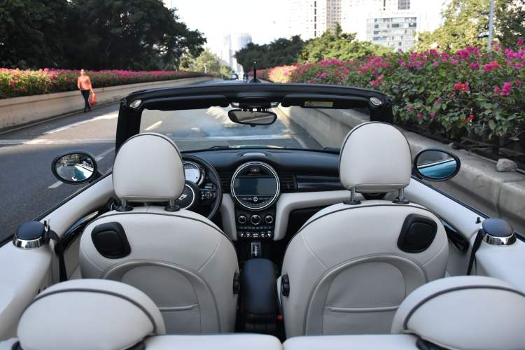 Used  MINI 2018 1.5T COOPER CABRIO Artist