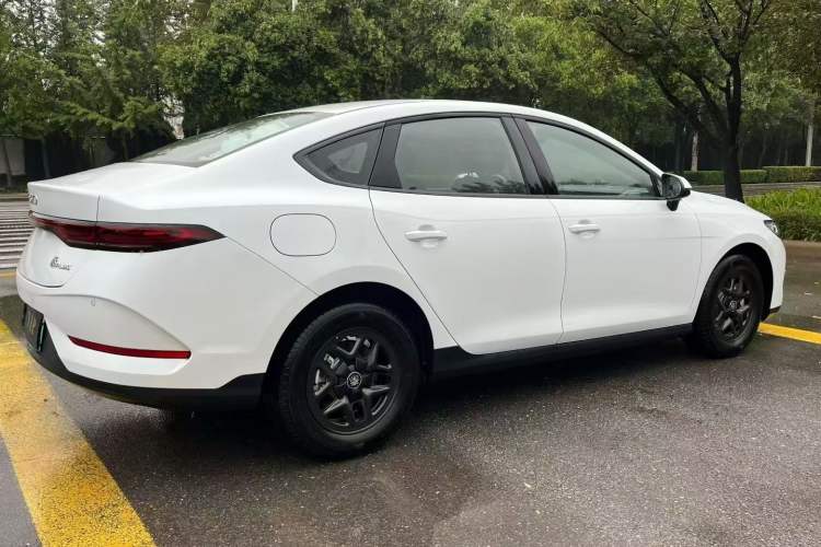 Used BYD Qin PLUS 2025 DM-i Smart Drive 55KM Leading Model
