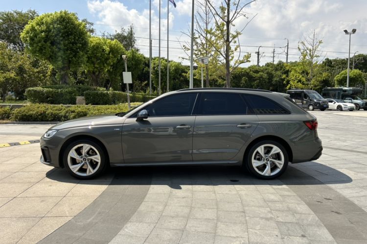 Used Audi A4 2023 Avant 40 TFSI Fashionable and Dynamic Model
