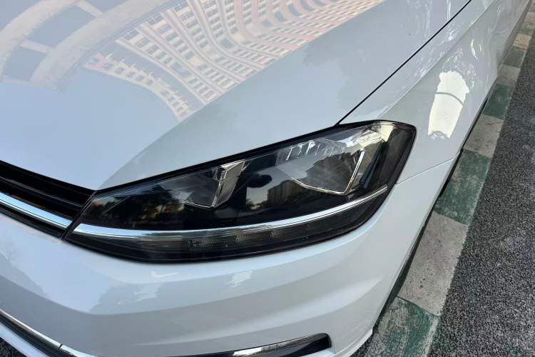 Used Volkswagen Golf 2018 230TSI Automatic Comfort Model
