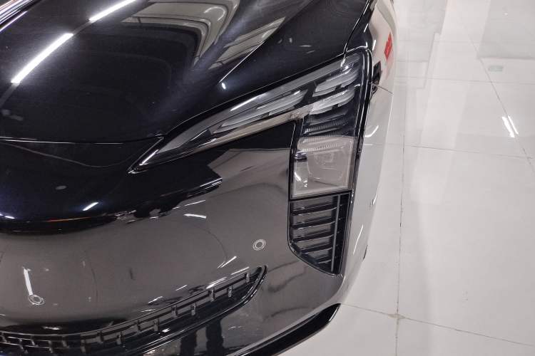 Used Hongqi EH7 2024 690 Pro
