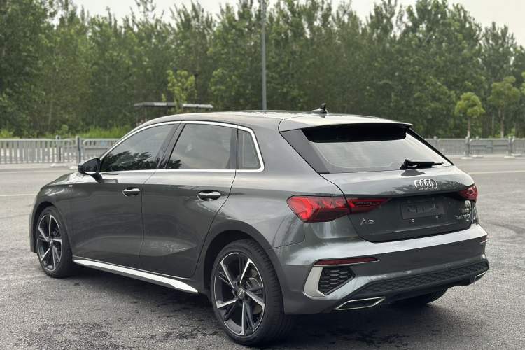 Used Audi A3 2021 Sportback 35 TFSI Fashionable Sports Model
