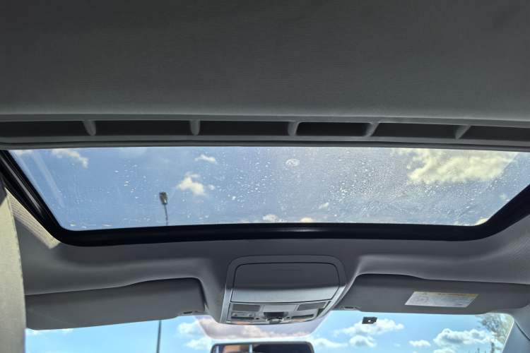 Used Volkswagen Sagitar 2017 230TSI Automatic Comfort Version
