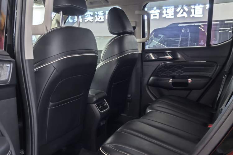 Used Tank 300 2021 City Edition 2.0T—Truly Stylish
