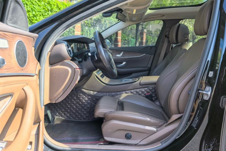 Used Mercedes-Benz E-Class 2022 E 260 L
