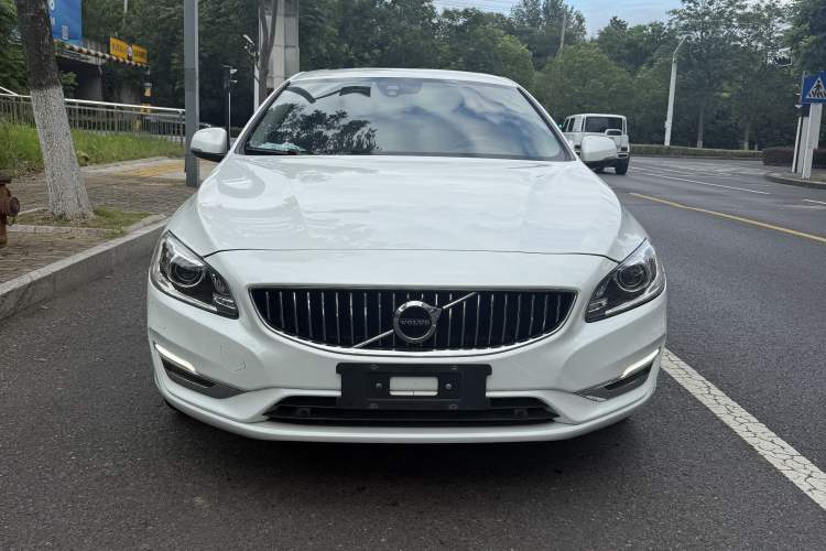 Used Volvo S60 2019 S60L Facelift T5 Intelligent Advanced Edition
