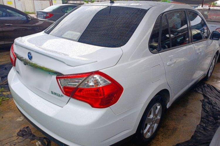 Used Venucia D50 2013 1.6L Automatic Luxury Edition