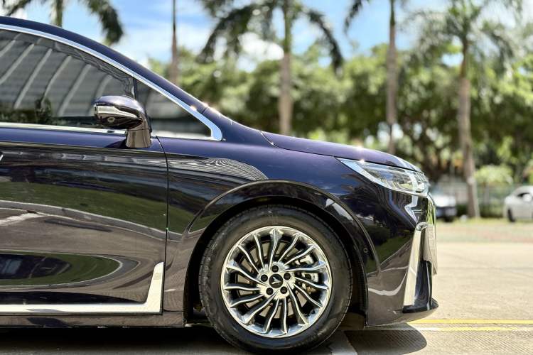 Used VOYAH Dream 2024 PHEV Ultra-Long Range Flagship Edition
