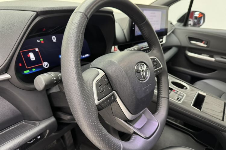 Used Toyota Granvia 2024 2.5L Hybrid Prestige PLUS Edition
