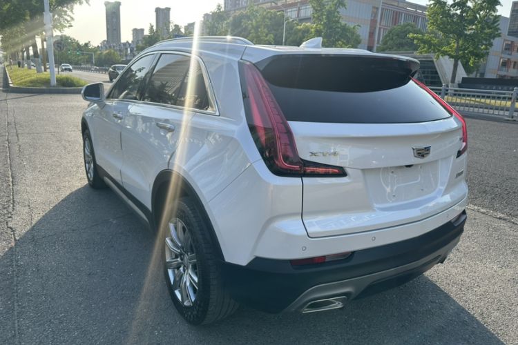 Used Cadillac XT4 2018 28T Two-Wheel Drive Leading Version
