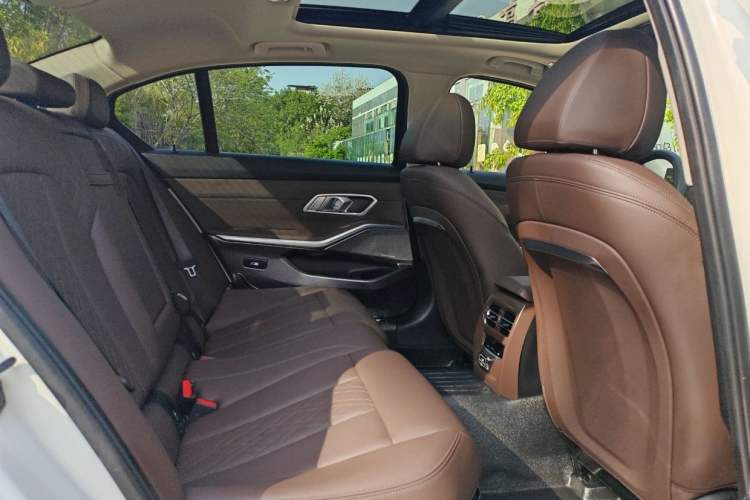 Used BMW 3 Series 2023 325Li M Sport Package
