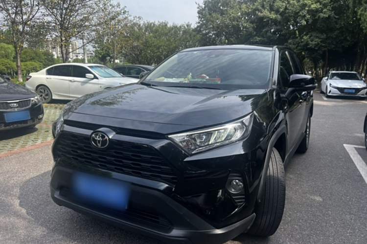 Used Toyota RAV4 2021 2.0L CVT Two-Wheel Drive Urban Edition
