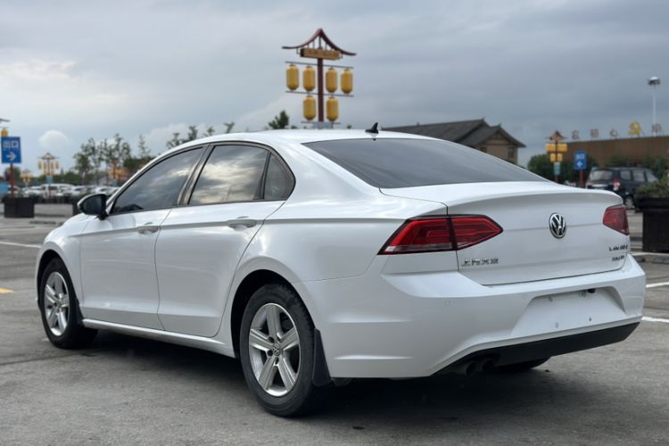 Used Volkswagen Lamando 2017 230TSI DSG Fashion Edition
