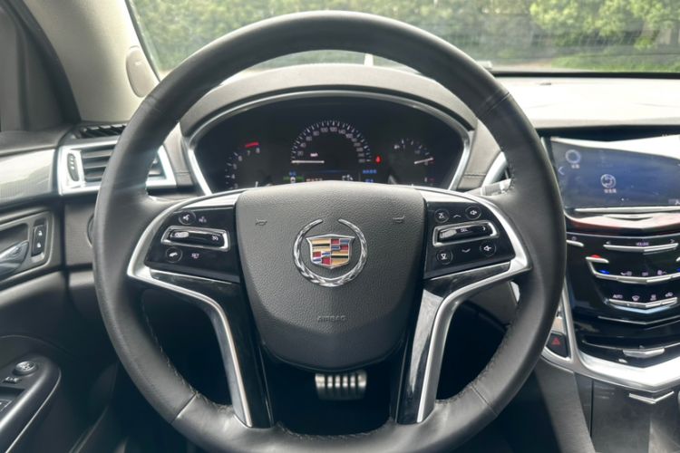 Used Cadillac SRX 2014 3.0L Comfort Model

