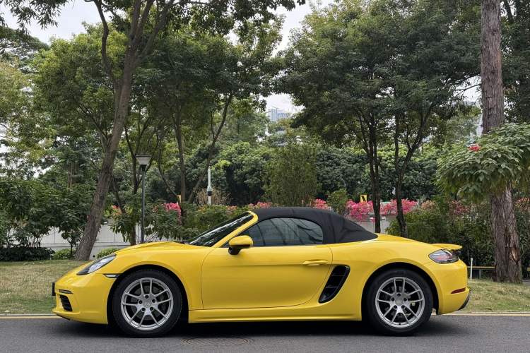 Used Porsche 718 2016 Boxster 2.0T
