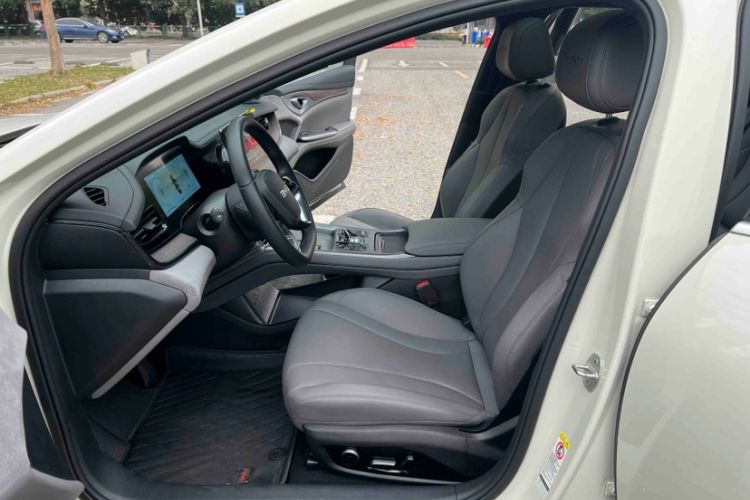 Used BYD Seal 2023 DM-i 1.5L 121km Prestige Model