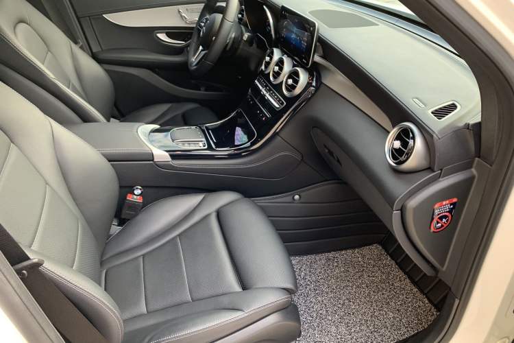 Used Mercedes-Benz GLC 2021 GLC 260 L 4MATIC Dynamic Edition
