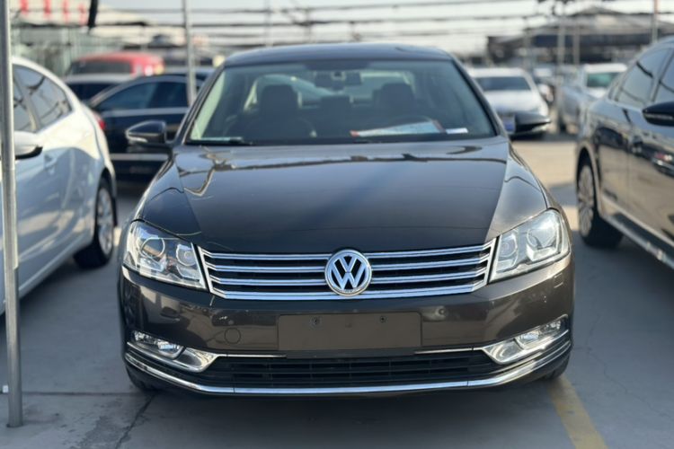 Used Volkswagen Magotan 2015 2.0 TSI Luxury Model
