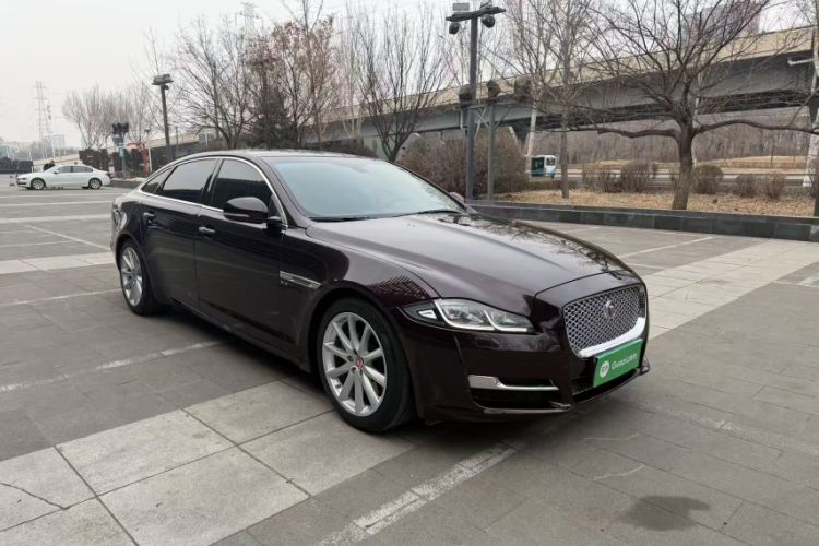 Used Jaguar XJ 2016 XJL 3.0 SC Four-Wheel Drive Panoramic Business Edition

