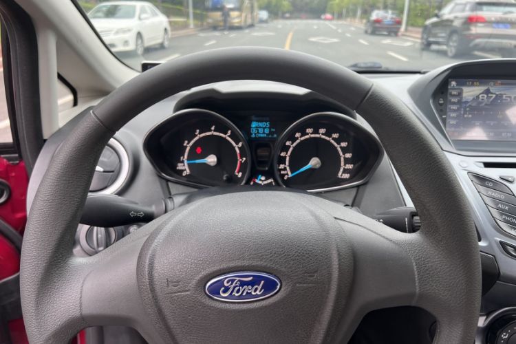 Used Ford Fiesta 2013 Hatchback 1.5L Automatic Fashion Edition
