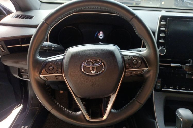 Used Toyota Avalon 2019 2.0L XLE Premium Edition China VI
