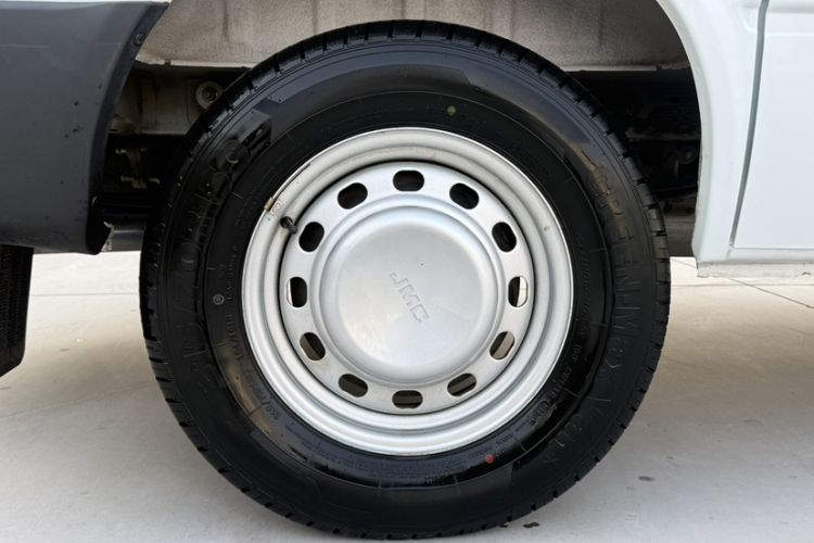 Used JMC Transit 2019 2.8T Commercial Version Short Wheelbase Mid-Roof 6-Seater China VI JX493
