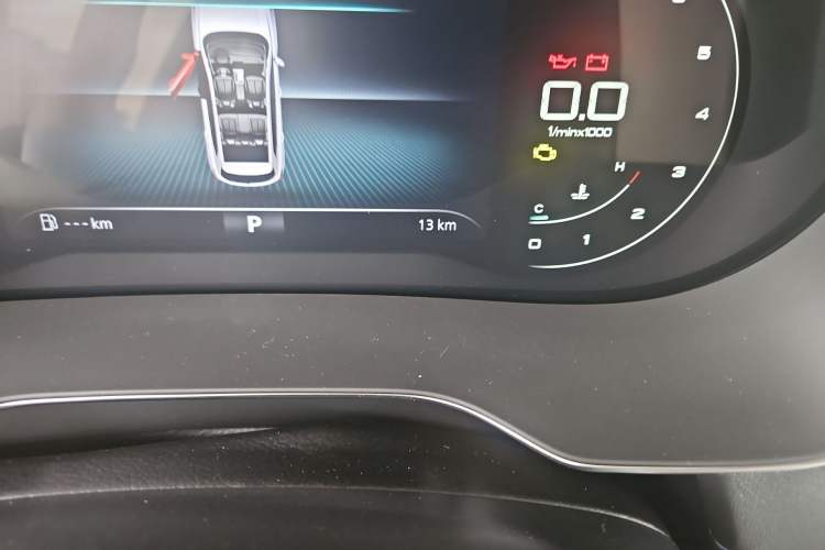 Used Roewe RX5 2025 PLUS 330TGI Automatic Trendsetting Smart Edition
