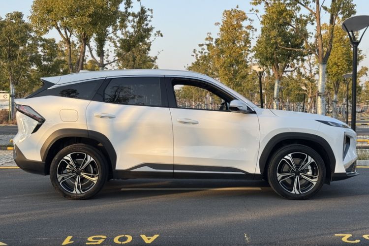 Used  L7 2025 EM-i 115km Exploration+ Edition
