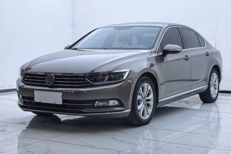 Used Volkswagen Magotan 2018 Facelift 330TSI DSG Luxury Model
