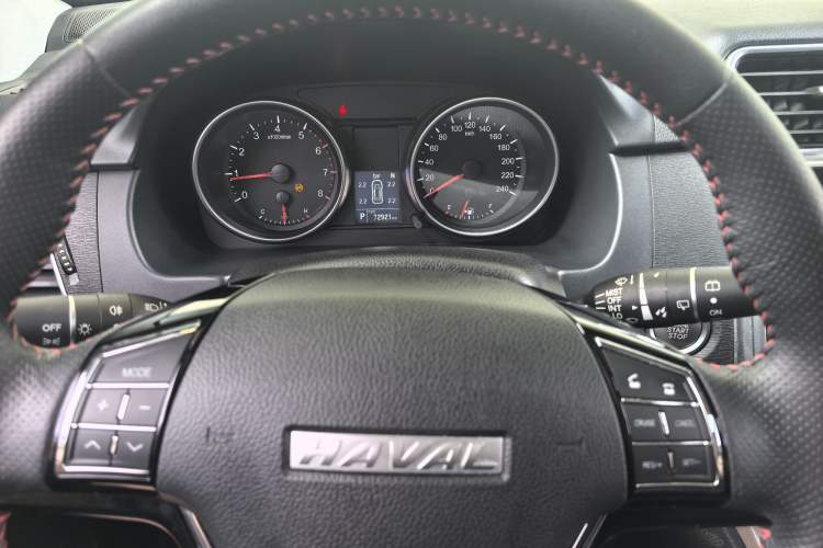 Used Haval M6 2019 1.5T DCT Two-Wheel Drive Elite Version China V Standard
