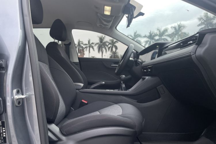 Used Roewe i5 2023 1.5L Manual Comfort Edition