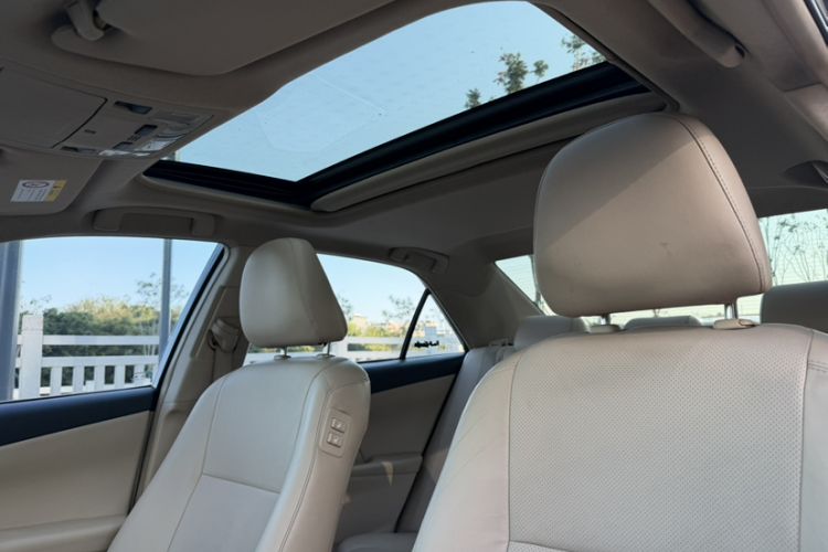 Used Toyota Camry 2013 2.0G Comfort Edition
