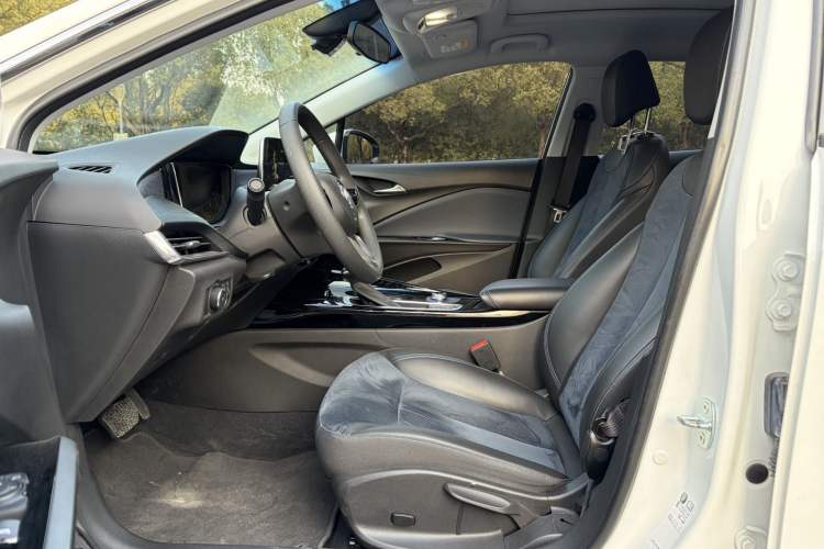 Used Buick Velite 6 2020 Plug-in Hybrid Connected Smart Edition
