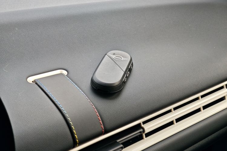 Used  Electric MINI COOPER 2024 456km COOPER E Classic Edition
