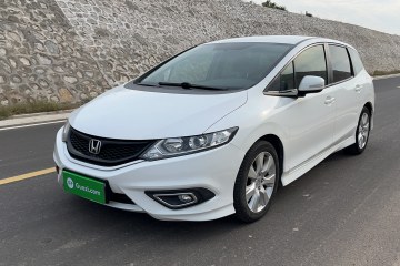 Used Honda Jade 2013 1.8L automatic Comfort version 5 seats