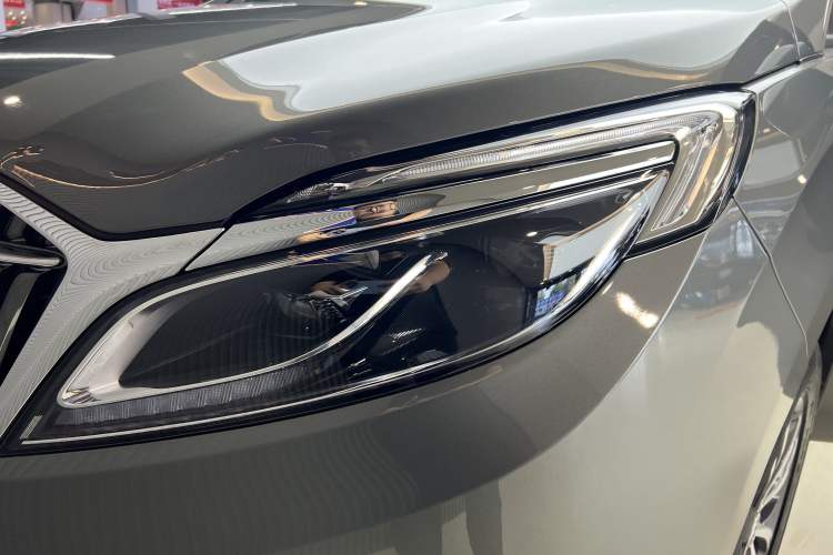 Used Buick GL8 2018 ES 28T Luxury Model China VI Standard
