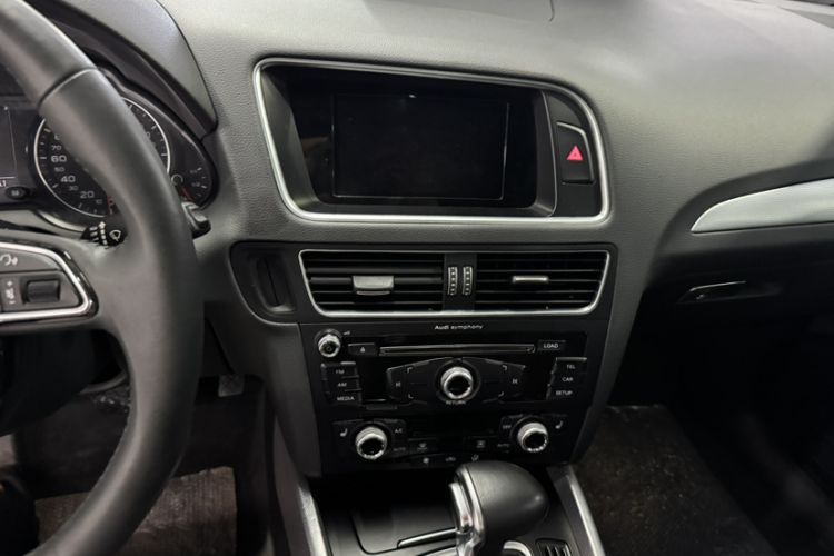 Used Audi Q5 2017 Plus 40 TFSI Technology Model
