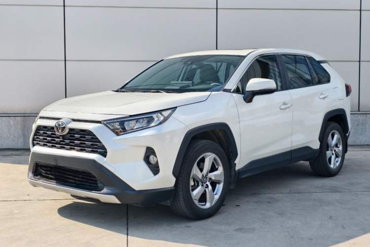 Used Toyota RAV4 2021 2.0L CVT Two-Wheel Drive Fashion Edition