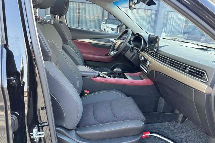 Used JETOUR X70 2023 1.5T DCT Dream Edition 5 Seats