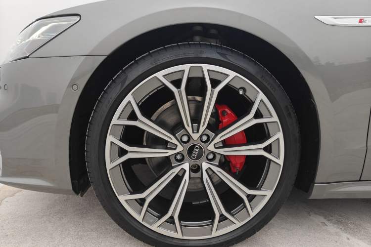 Used Audi A7L 2024 45TFSI quattro S-line Visionary Edition Flow Crystal Package