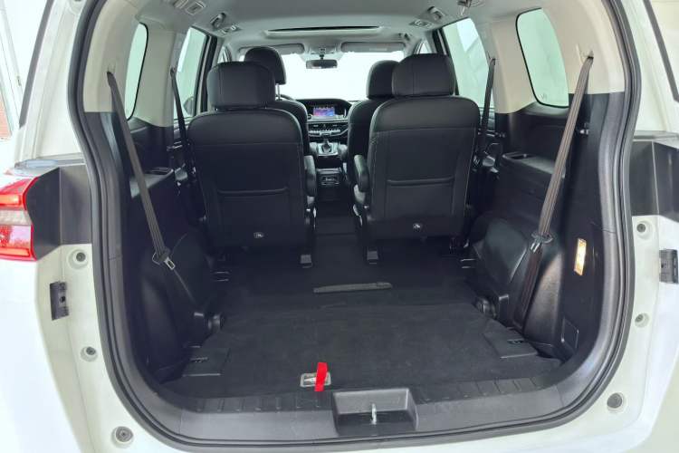 Used GAC Trumpchi M6 2021 270T DCT Luxury Edition (7 Seats)