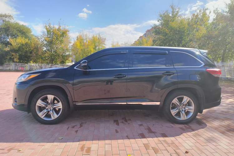 Used Toyota Highlander 2018 2.0T Four-Wheel Drive Prestige Version 7 Seats China VI Standard
