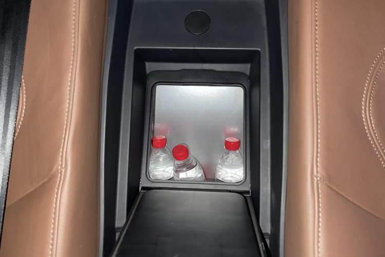 Used Hongqi H7 2015 2.0T Luxury Model
