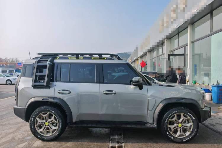 Used JETOUR Traveler 2023 2.0T Four-Wheel Drive Conqueror