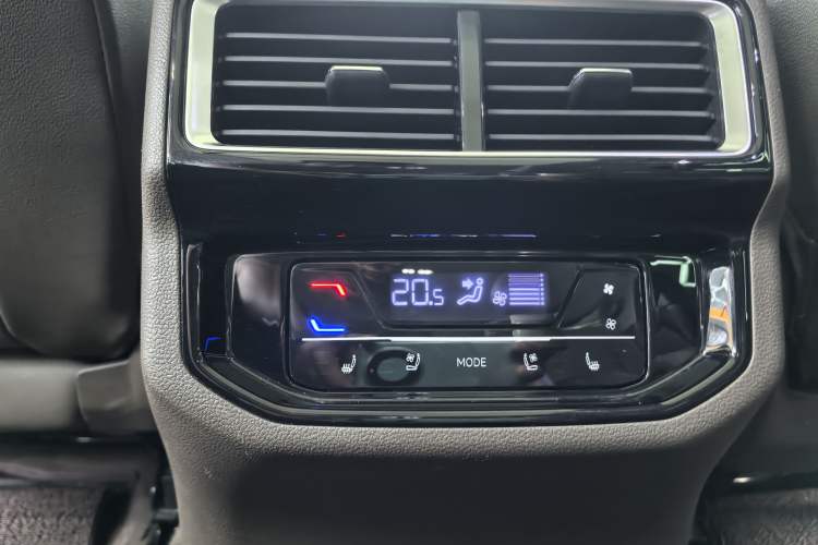 Used Volkswagen Viloran 2023 Revised 380TSI Prestige Edition
