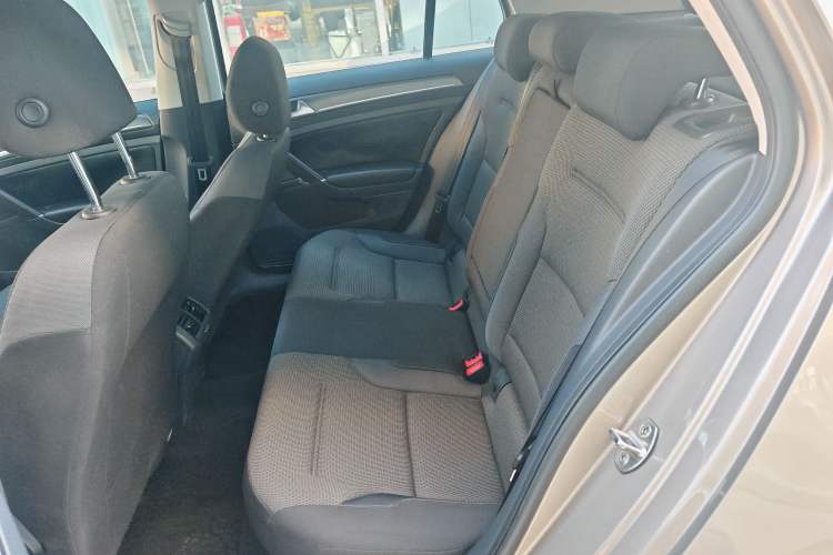 Used Volkswagen Golf 2016 1.6L Automatic Comfort Model
