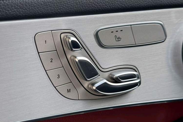 Used Mercedes-Benz GLC Coupe 2021 GLC 260 4MATIC Coupe SUV
