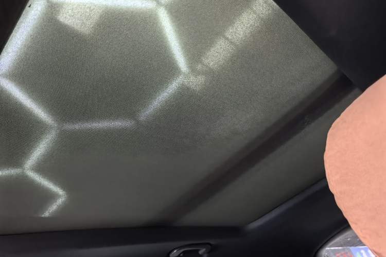 Used Mercedes-Benz GLC 2024 GLC 260 L 4MATIC Luxury Model 5 Seats
