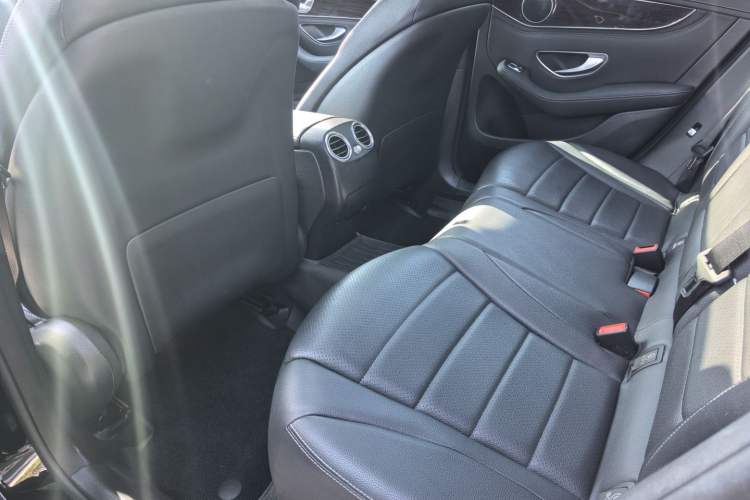 Used Mercedes-Benz GLC 2017 GLC 260 4MATIC Luxury Model